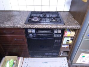 神奈川のキッチン取付け隊　ガスオーブンの撤去　施工前